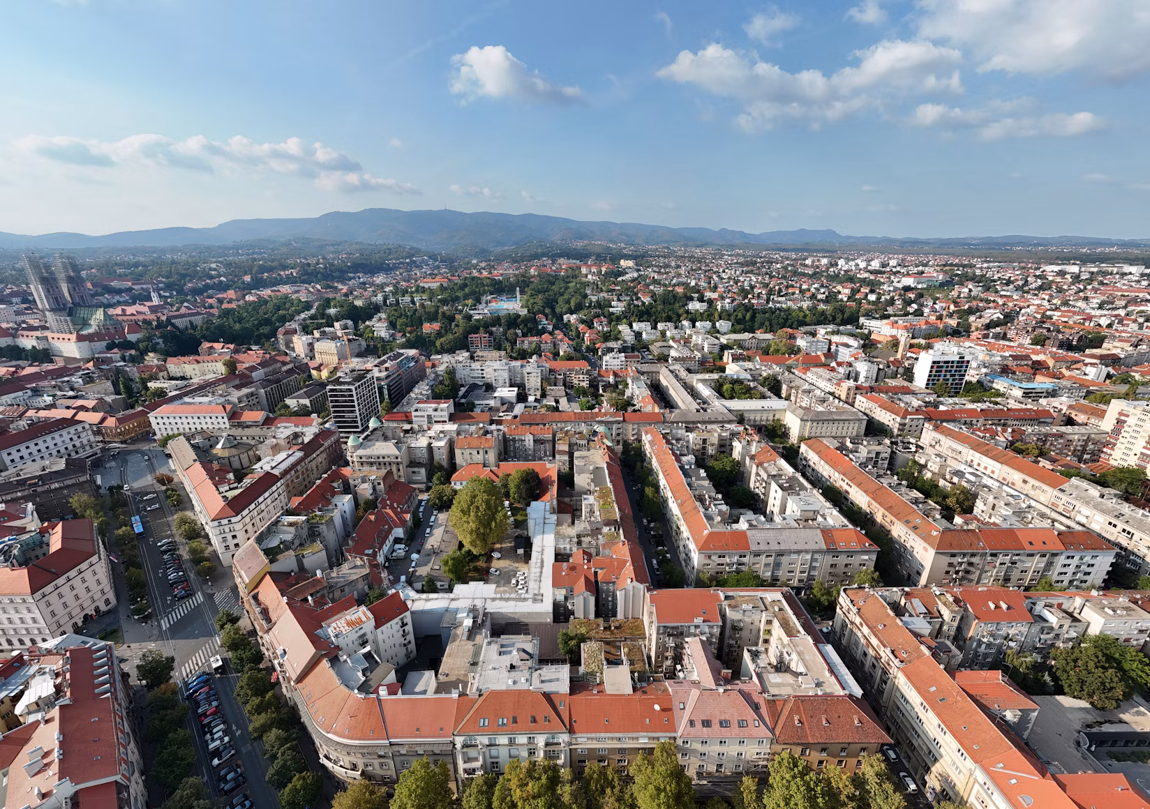 Víðáttumikið útsýni yfir Zagreb í Króatíu